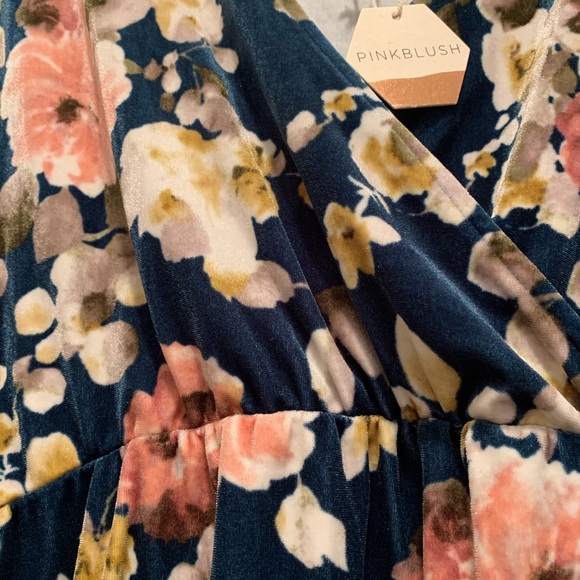 Pink blush floral dress - Picture 3 of 3